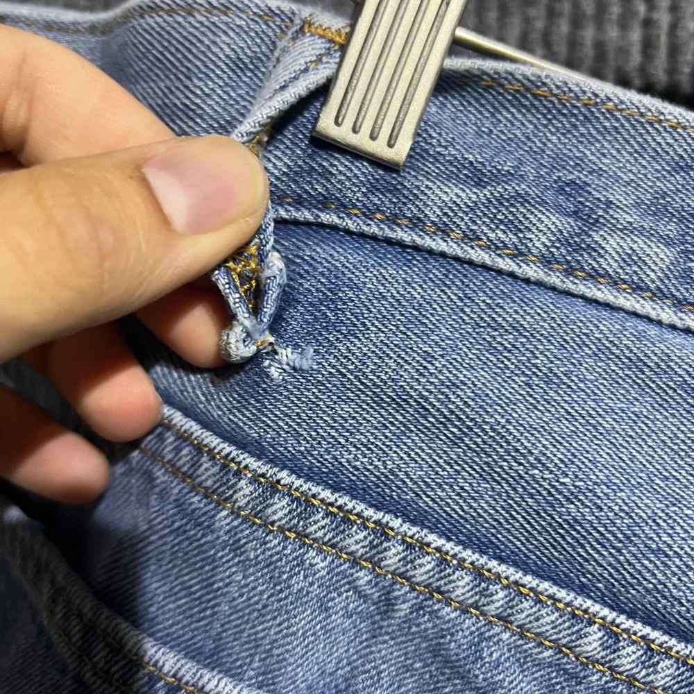 Levis 560 Comfort Fit Jeans Mens 38x30 Blue Baggy Relaxed Tapered Light Wash